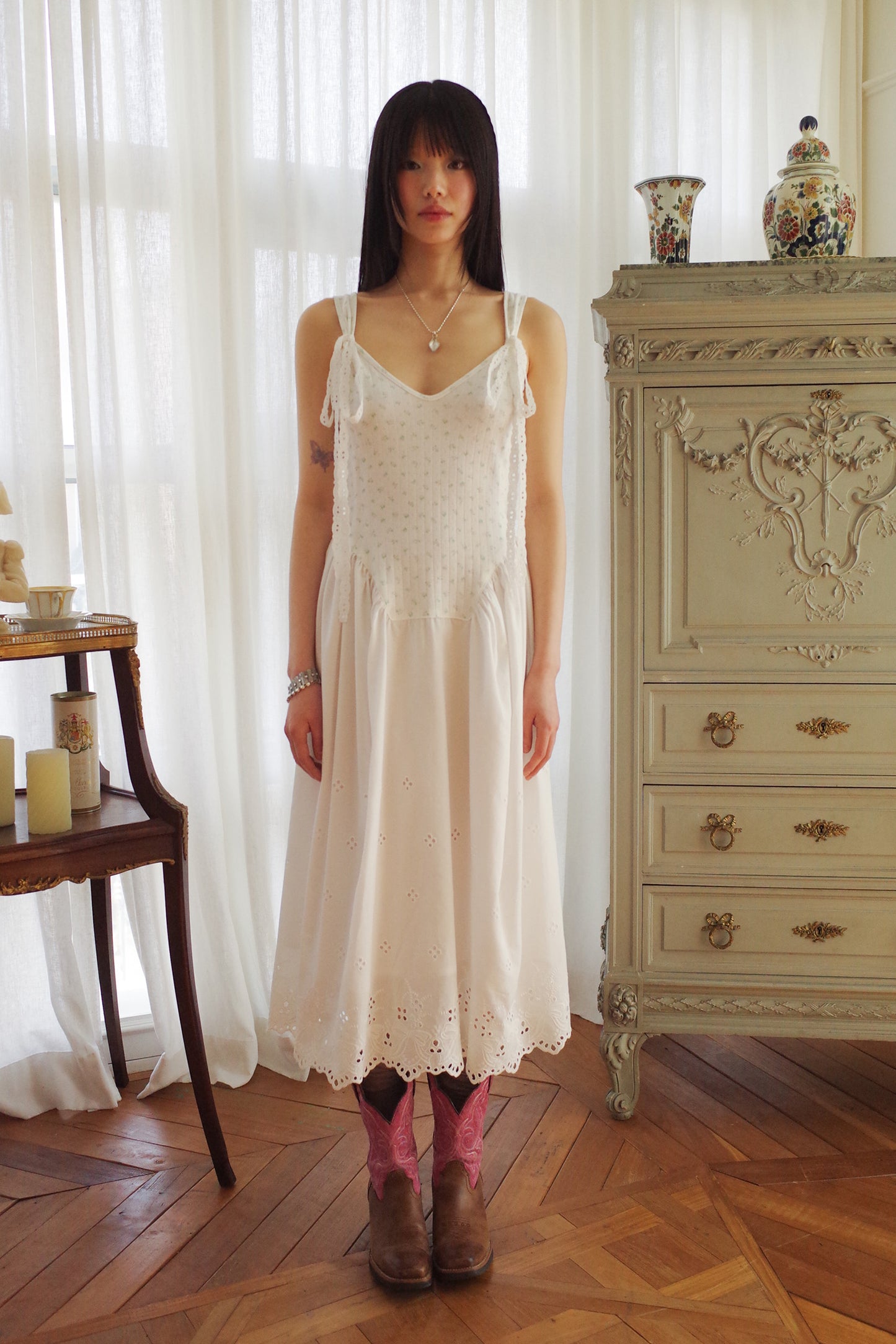 Basque waist floral dress (White)