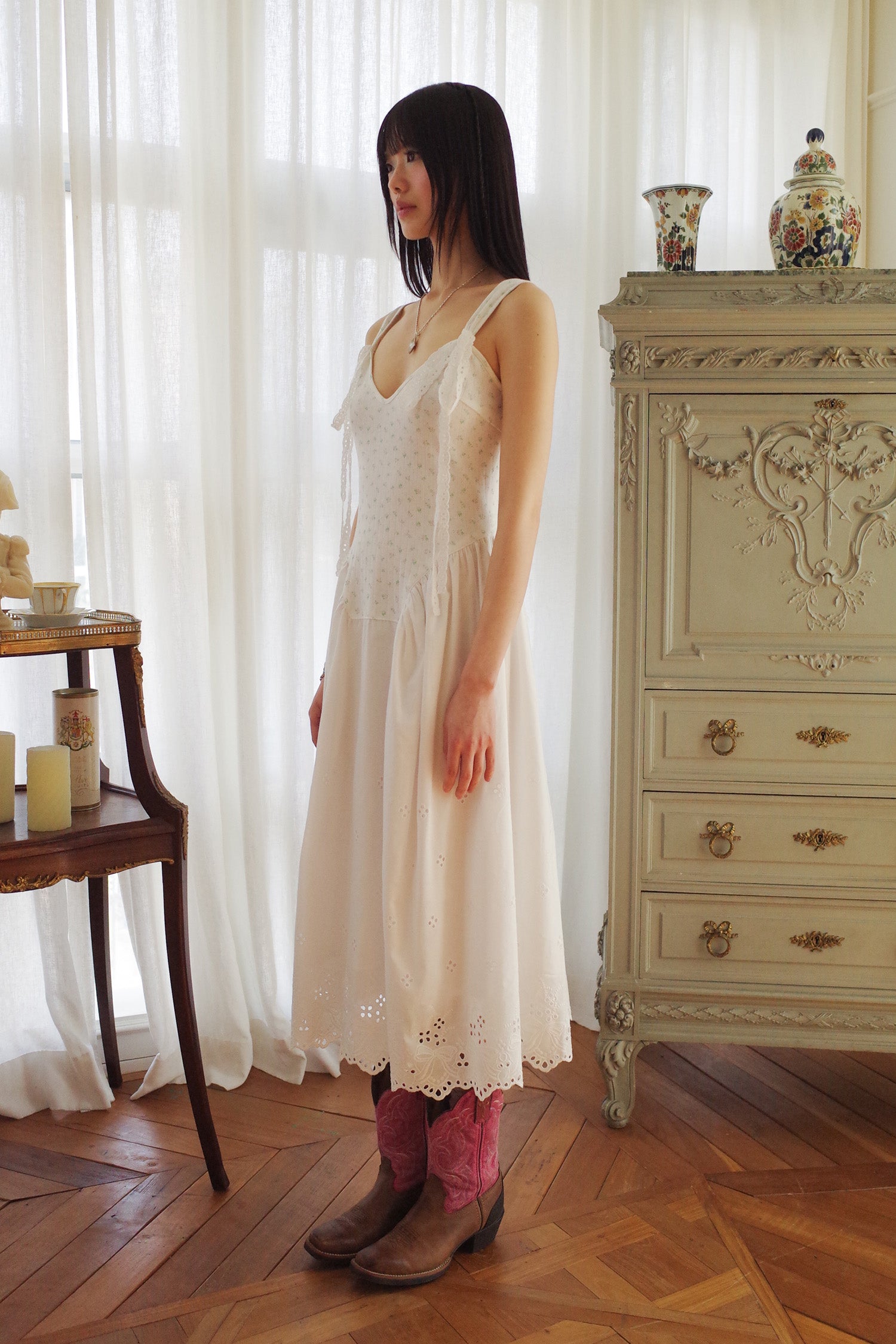 Basque waist floral dress (White)