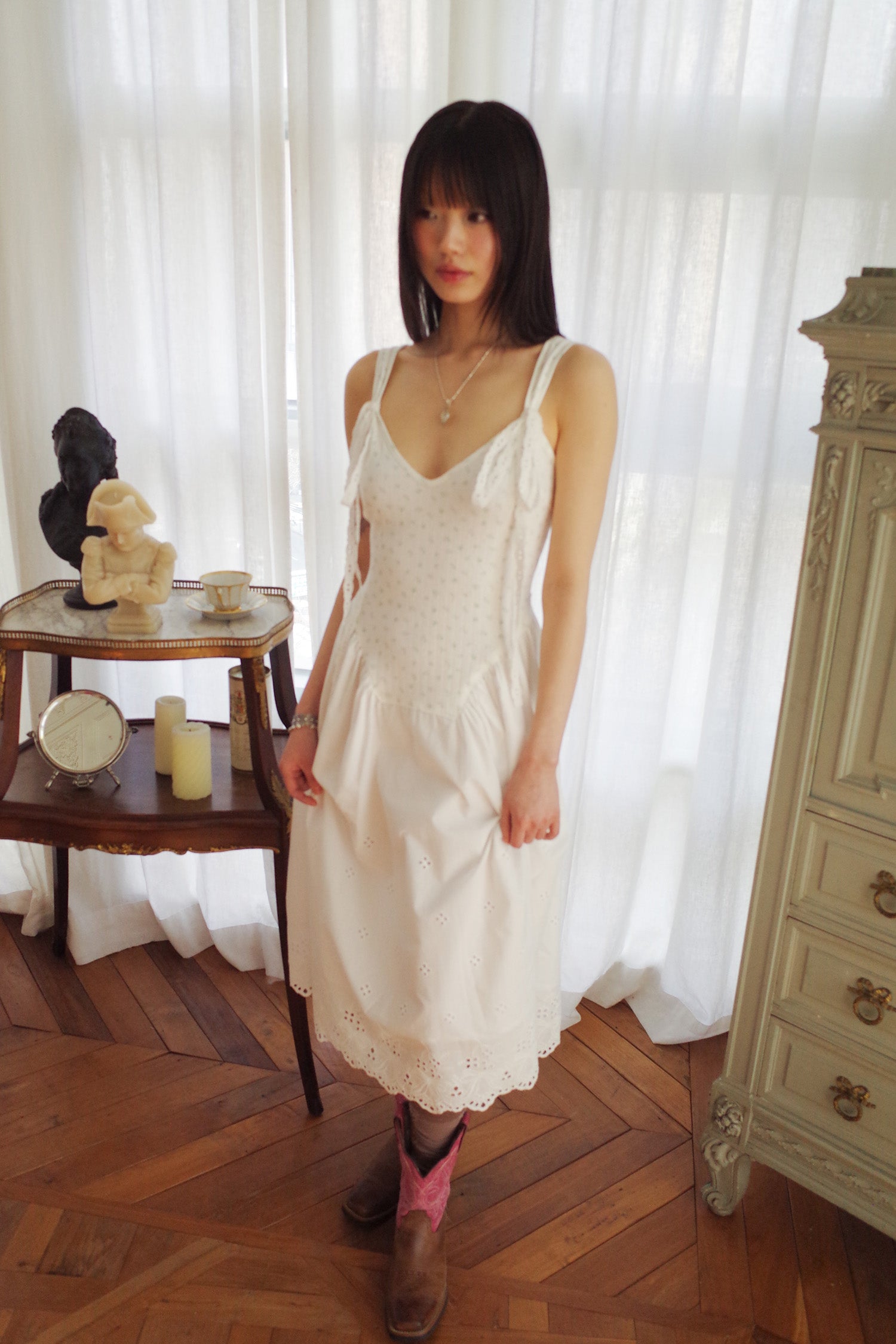 Basque waist floral dress (White)