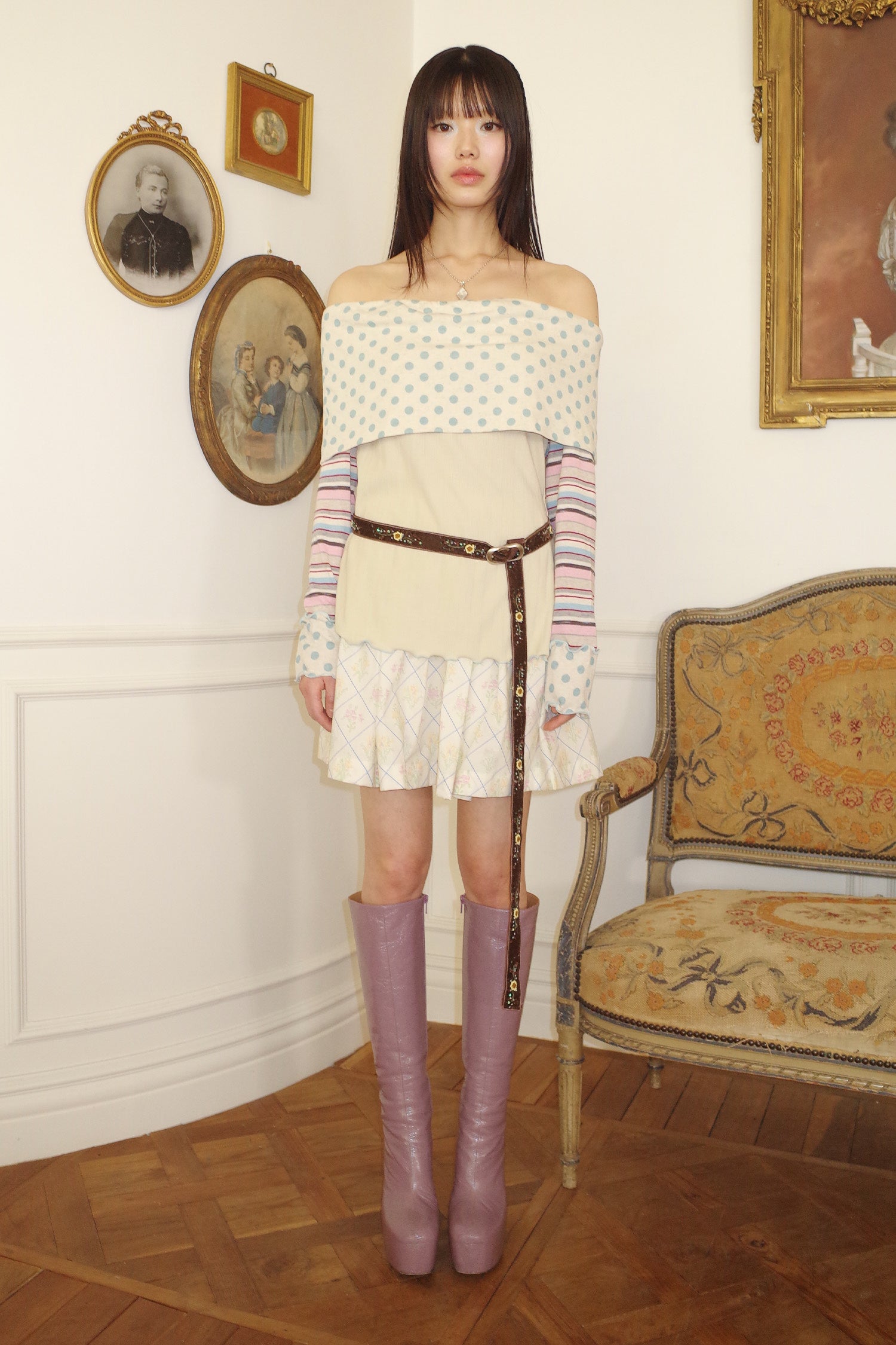 Velvet flower embroidery belt