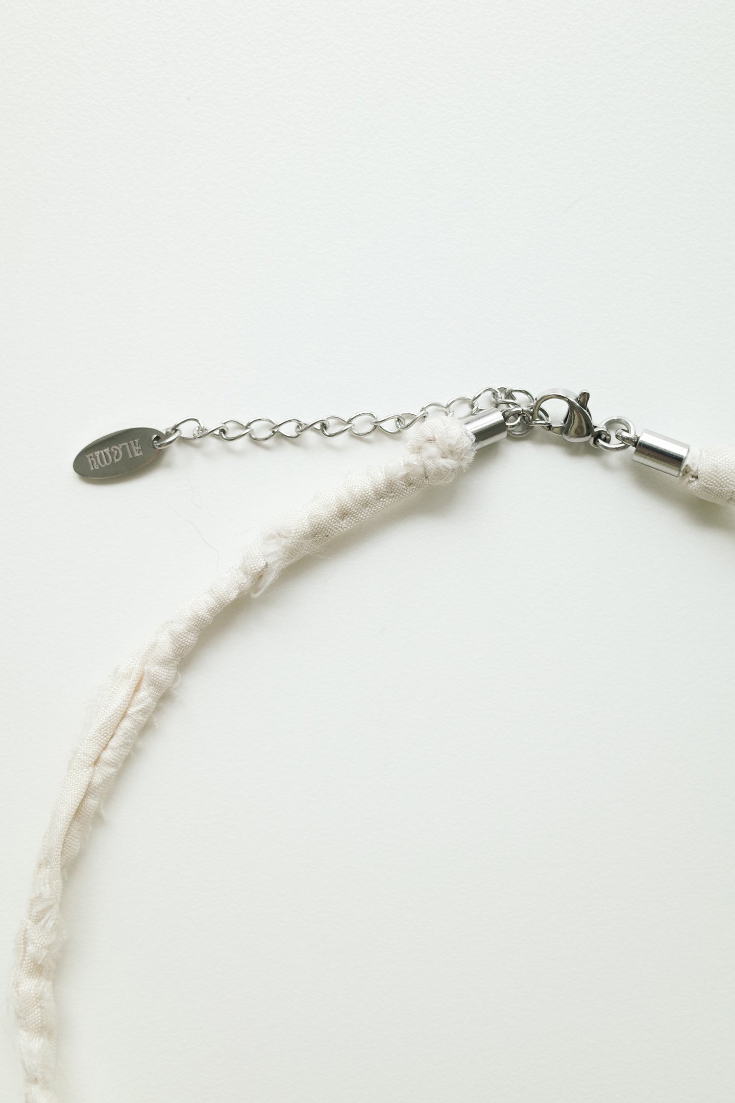 Glass & silk choker