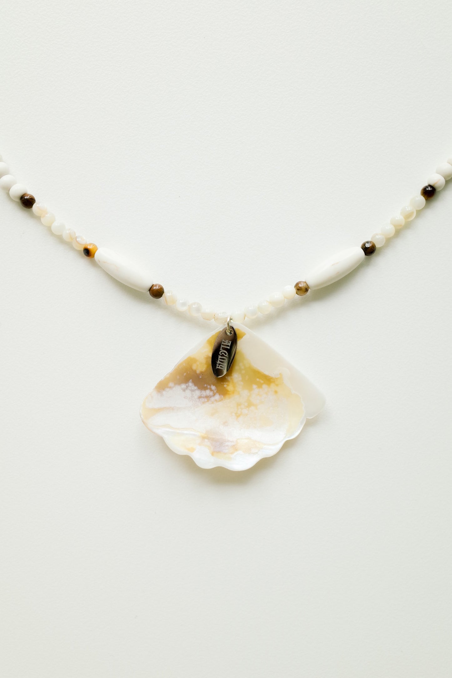 Jagae Shell Necklace