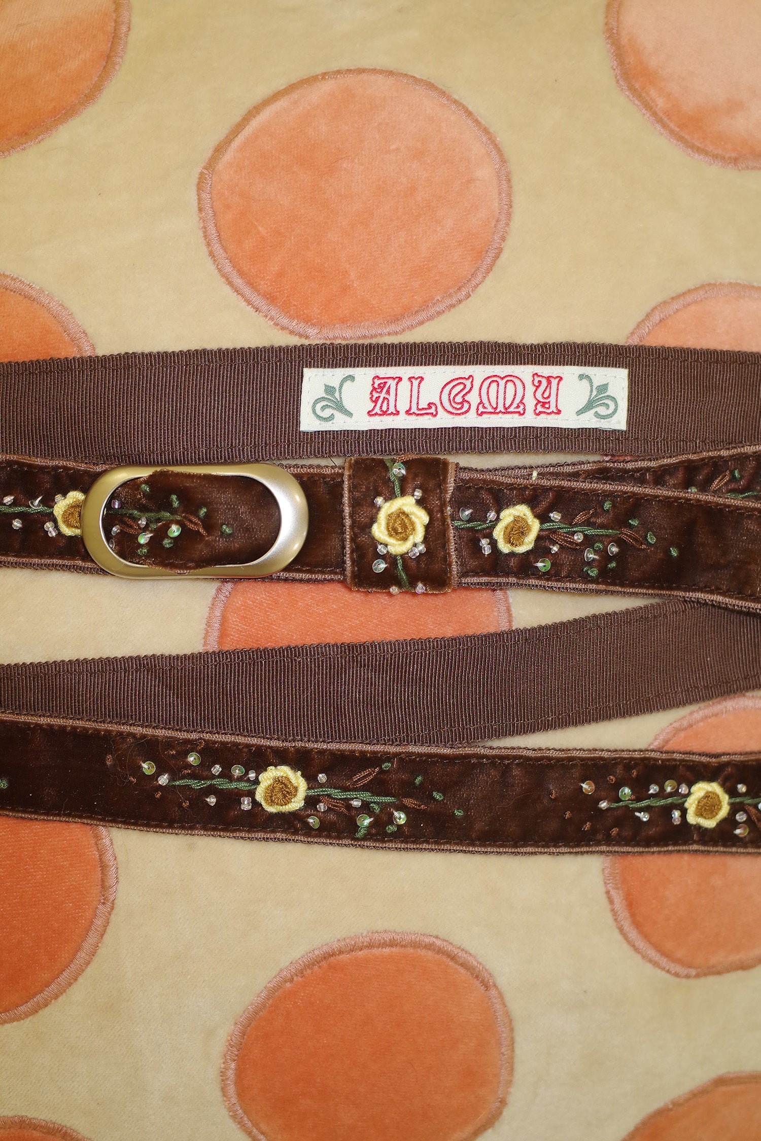 Velvet flower embroidery belt