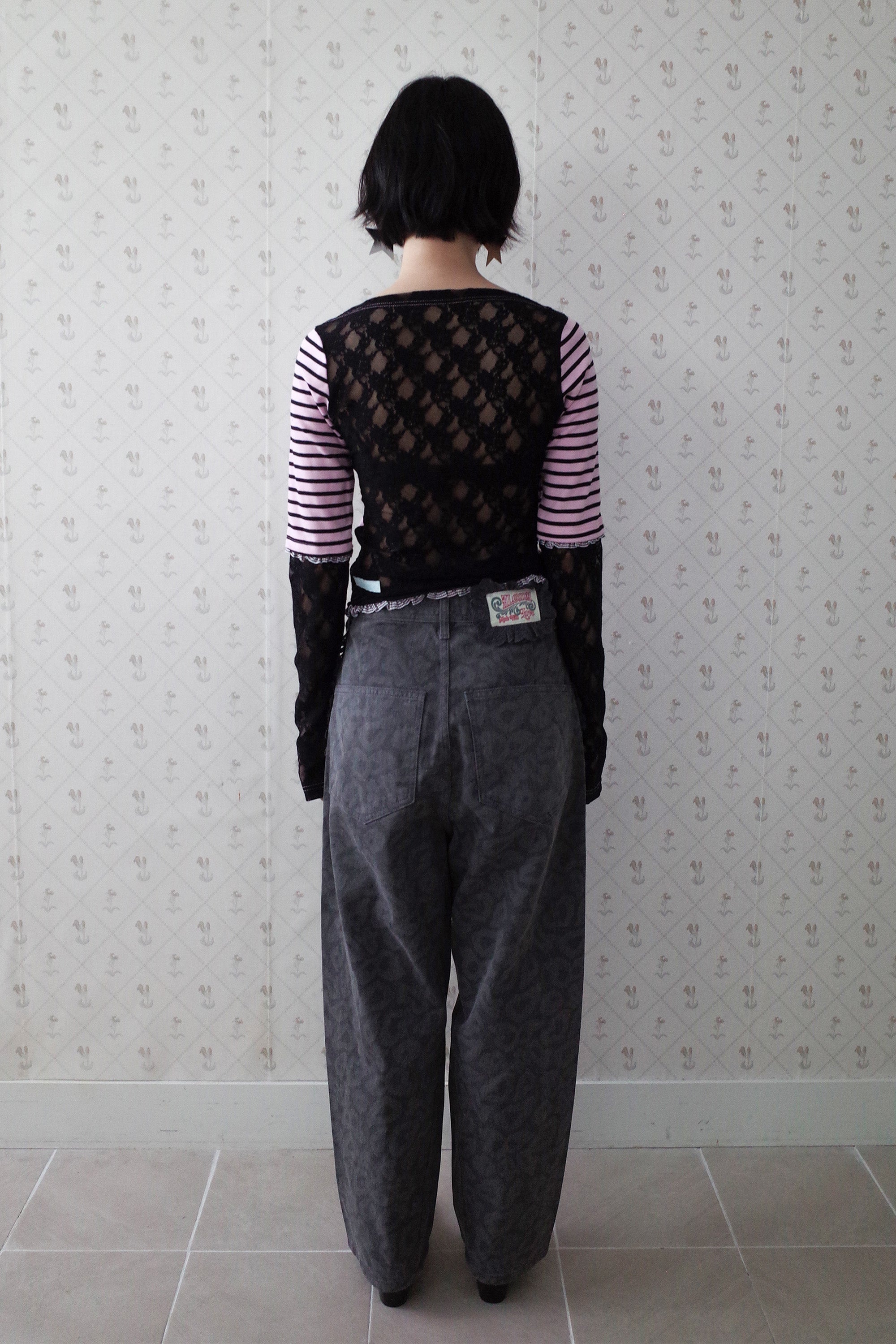 So many buttons leopard pants charcoal