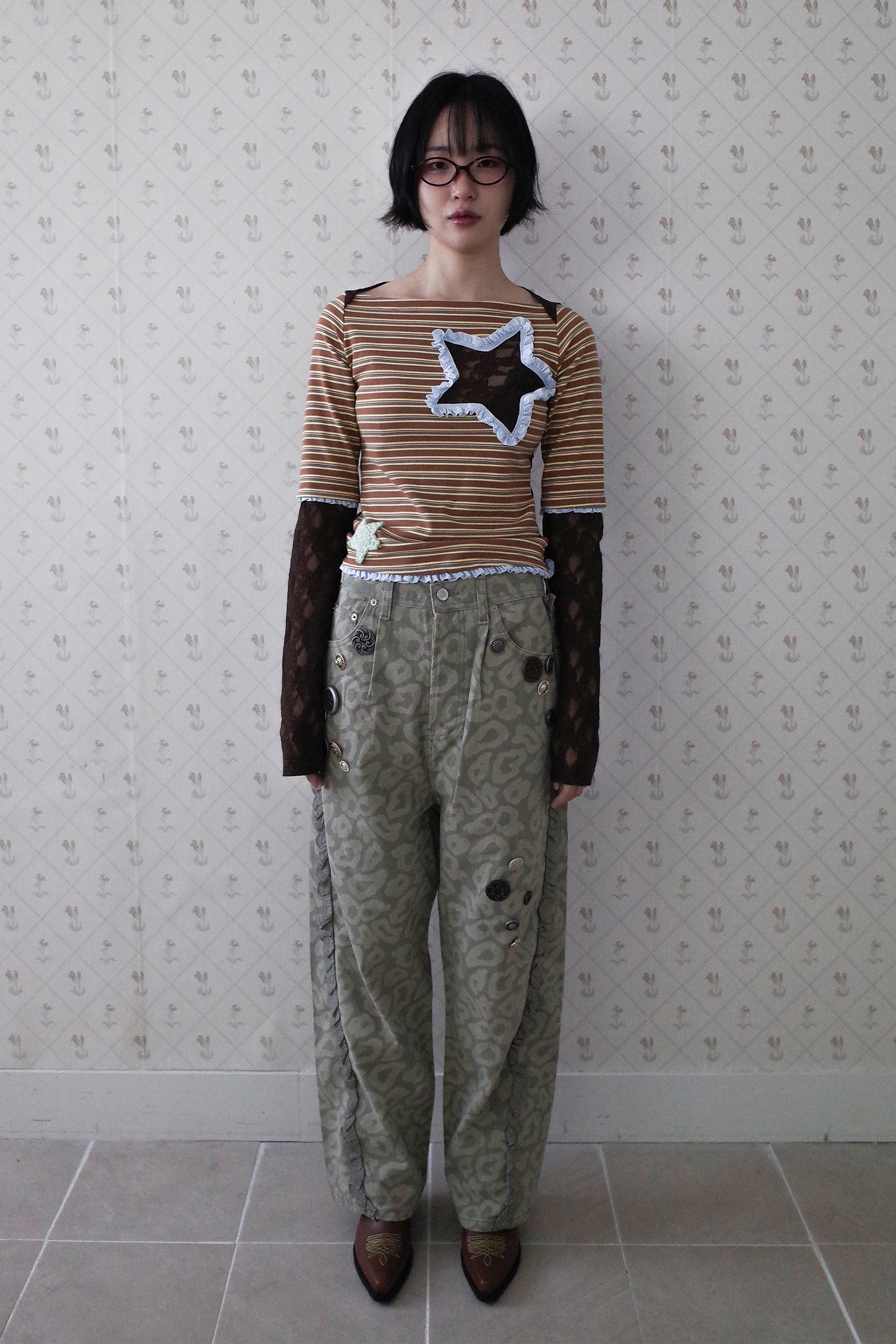 Collaged stripe star top brown