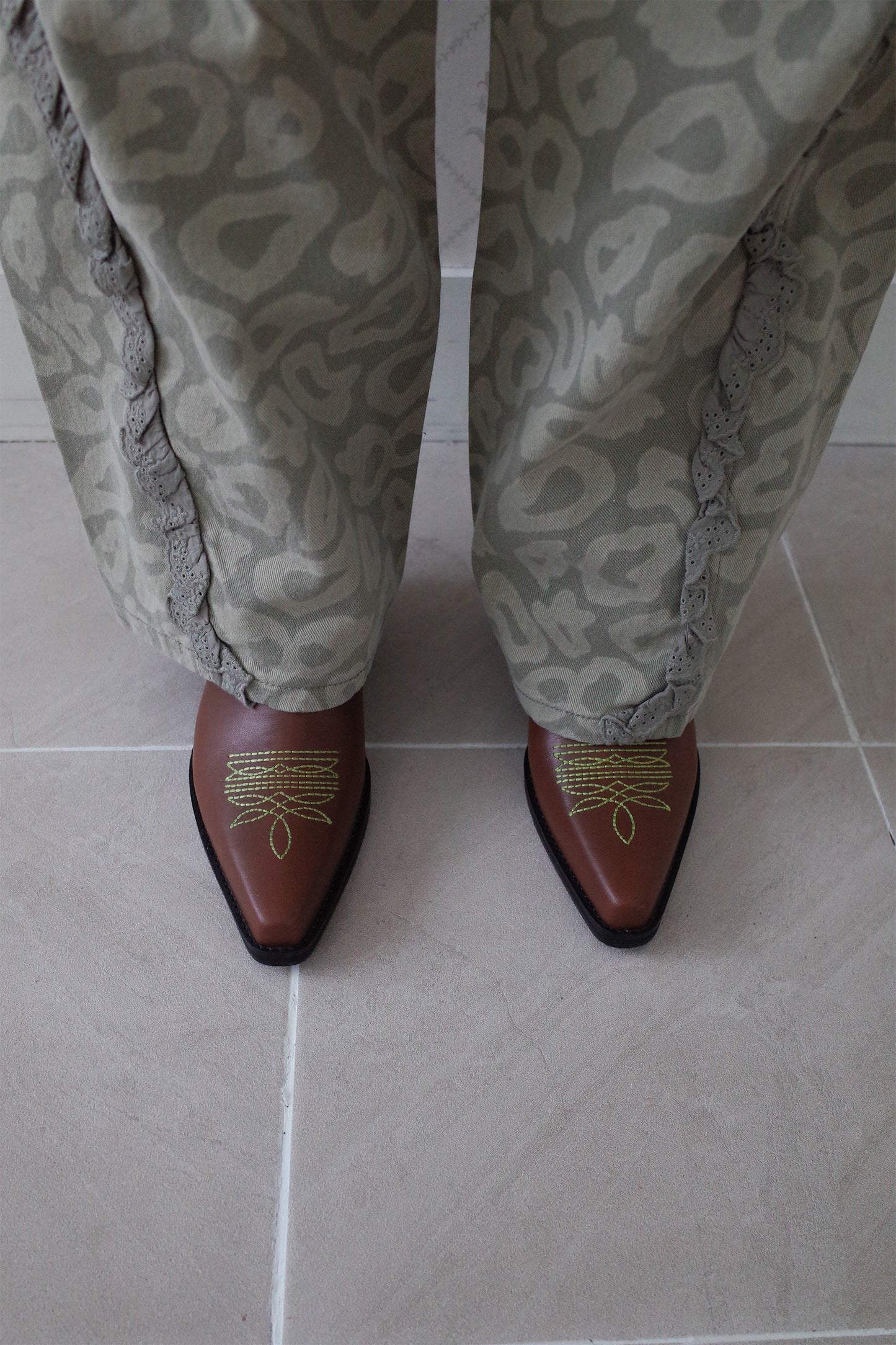 Star Western Boots (Brown)