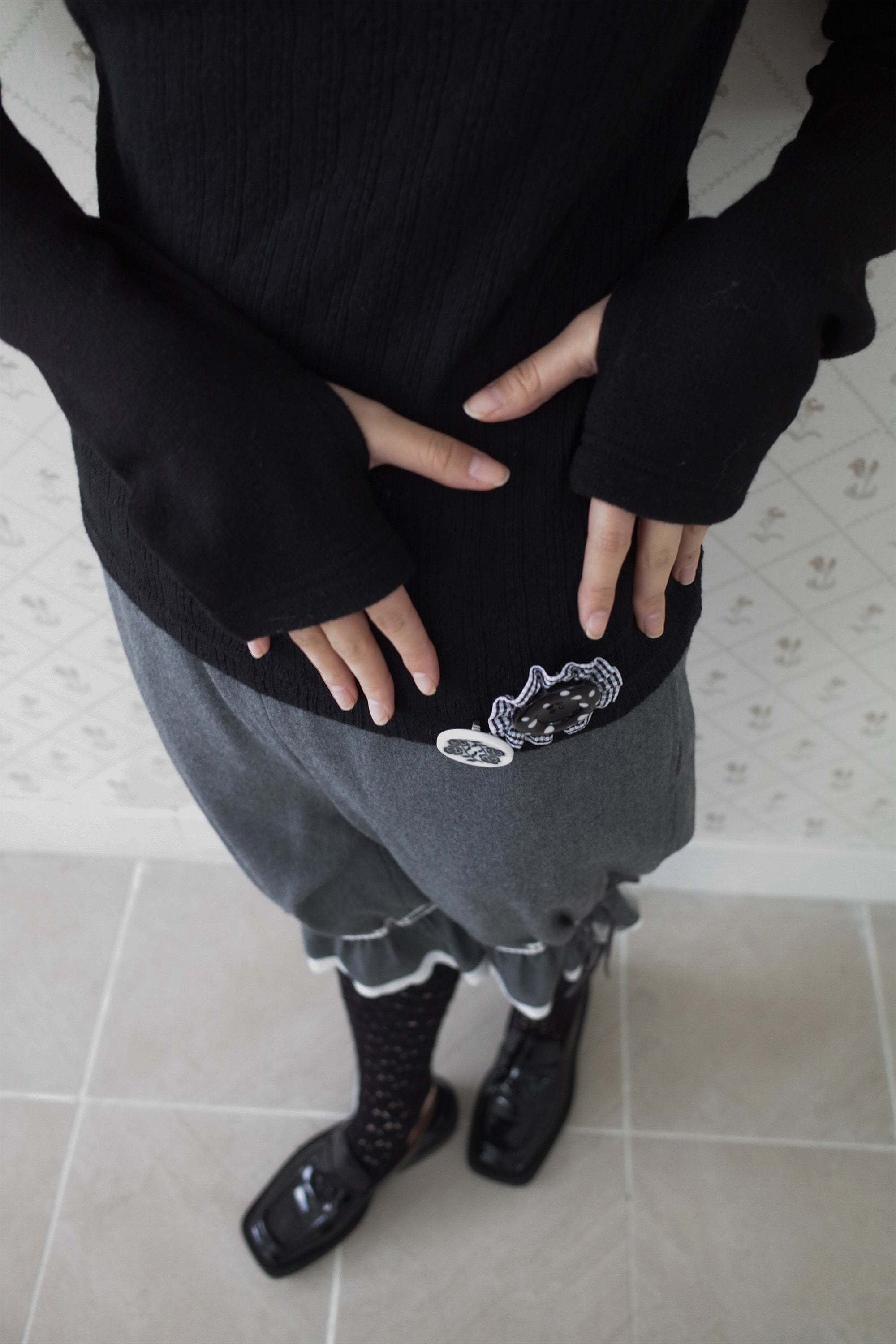 [12월초 출고]Soft wool turtle neck top black